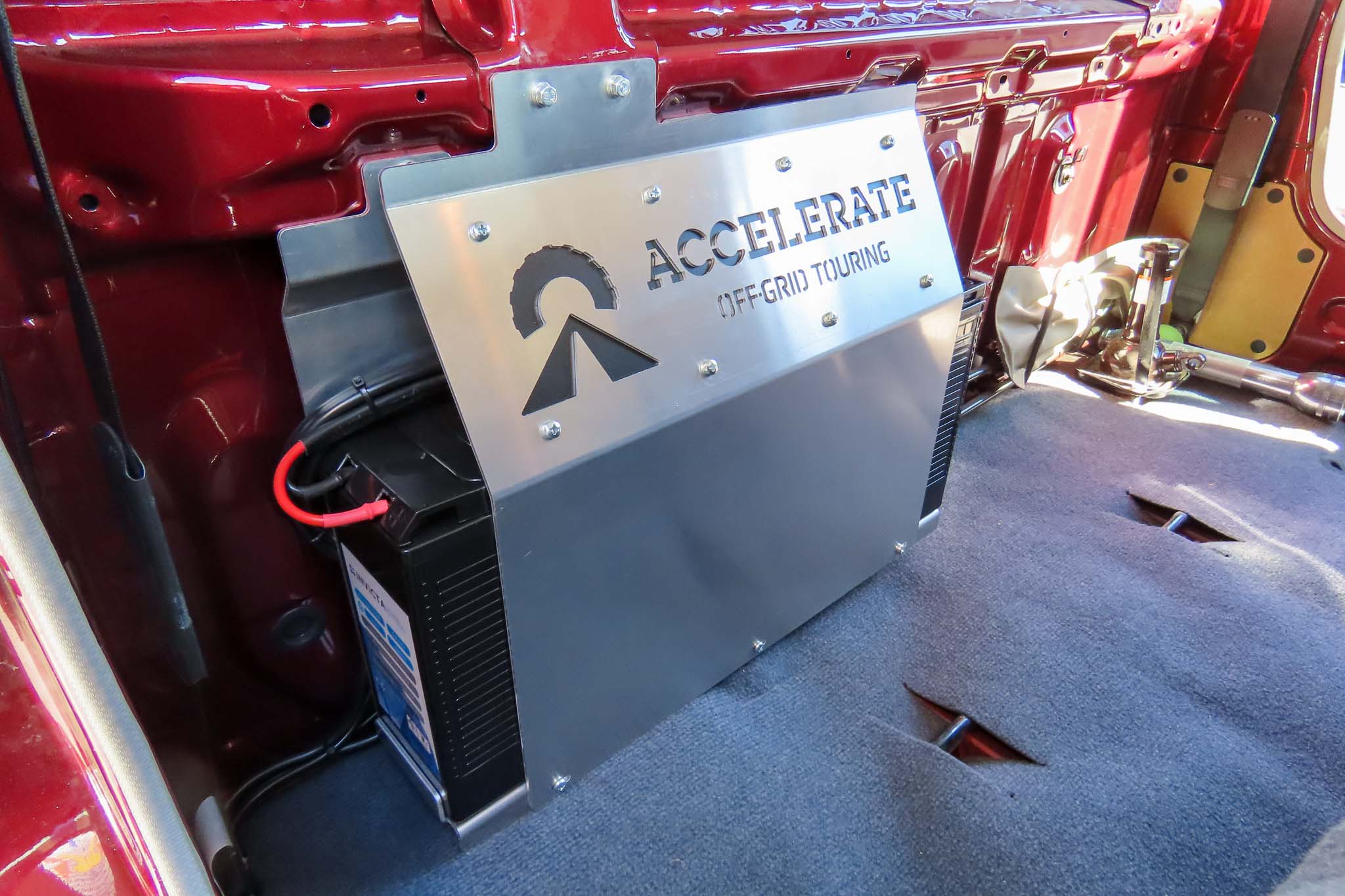 79 Series Behind Seat DIY 100Ah Dual Battery Kit — Accelerate Off-Grid ...
