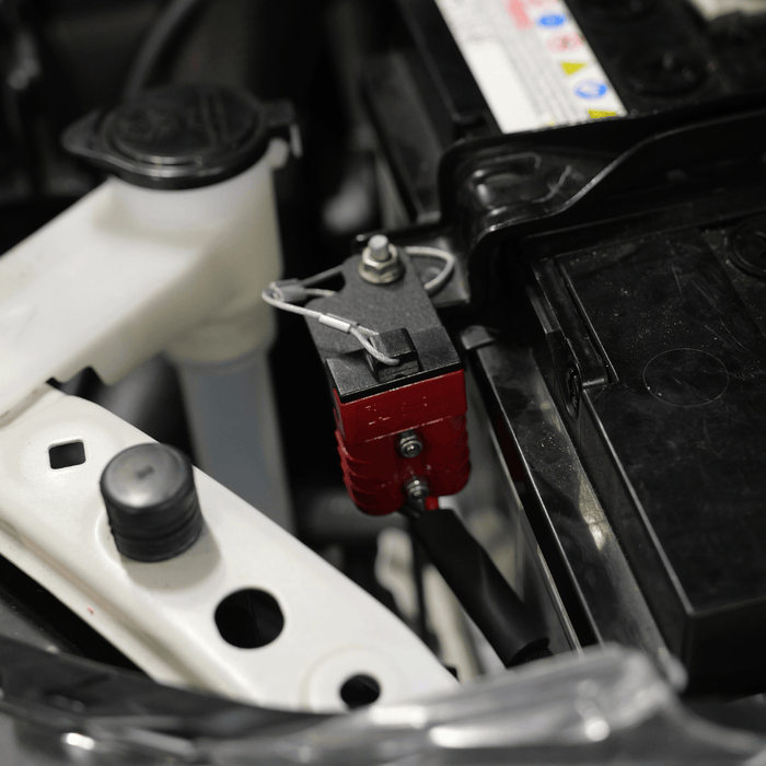 Accelerate Off-Grid Touring Dual Battery - N80 Hilux - Under Bonnet - Jumpstart Feature