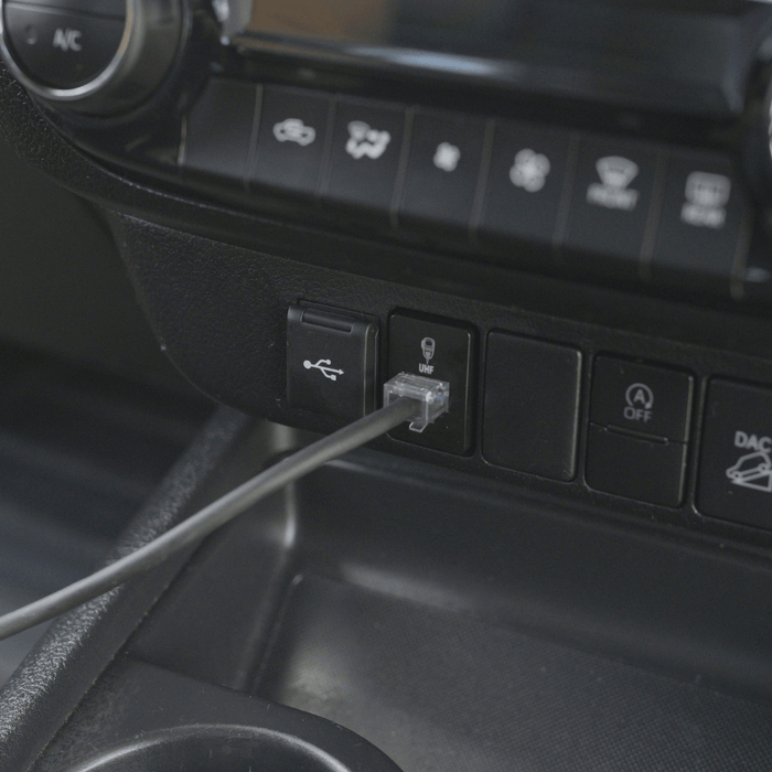 Accelerate Off-Grid Touring UHF Communications Bundle - N80 Hilux