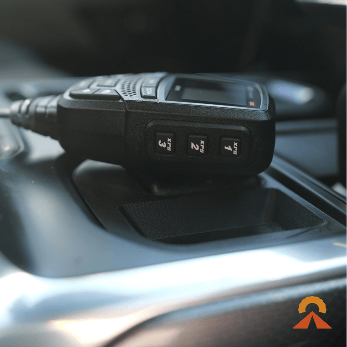 Accelerate Off-Grid Touring UHF Handpiece Mount - Chev Silverdao 1500 - Centre Console